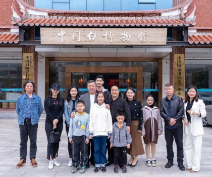 韩磊老师为世界瓷都点赞！