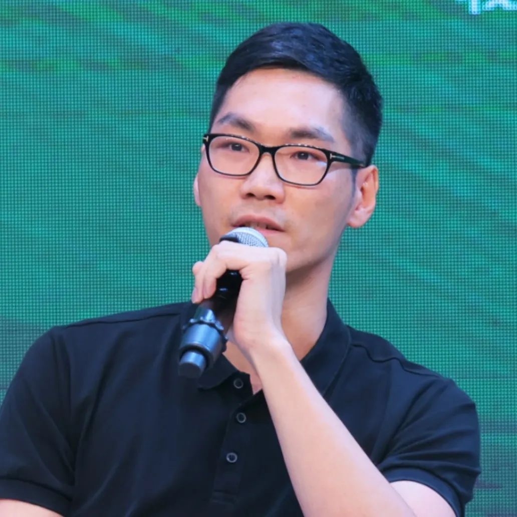 白兔瓷砖副总经理 丁雄翔：瓷砖减薄，没有尽头可言.jpg