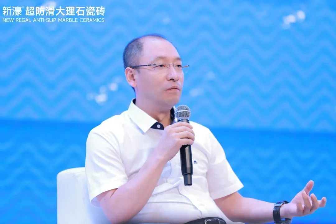 新濠品牌战略升级暨二代超防滑新品发布会圆满成功！16.jpg